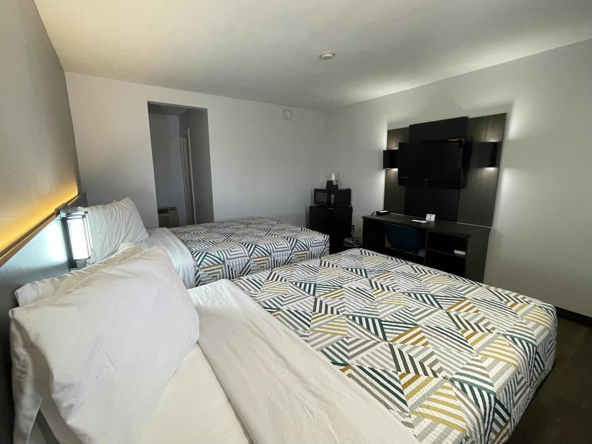 Motel 6 Artesia, Nm Bagian luar foto